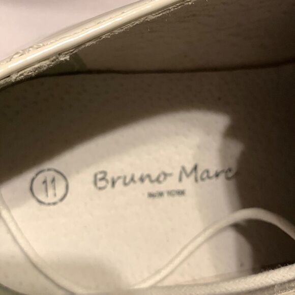 Bruno Marc size 11 white tuxedo shoes. NWOT never worn